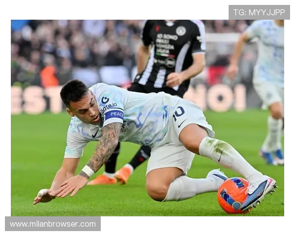 米兰体育足球官网为粉丝奉献丰富的球迷文化与互动交流空间